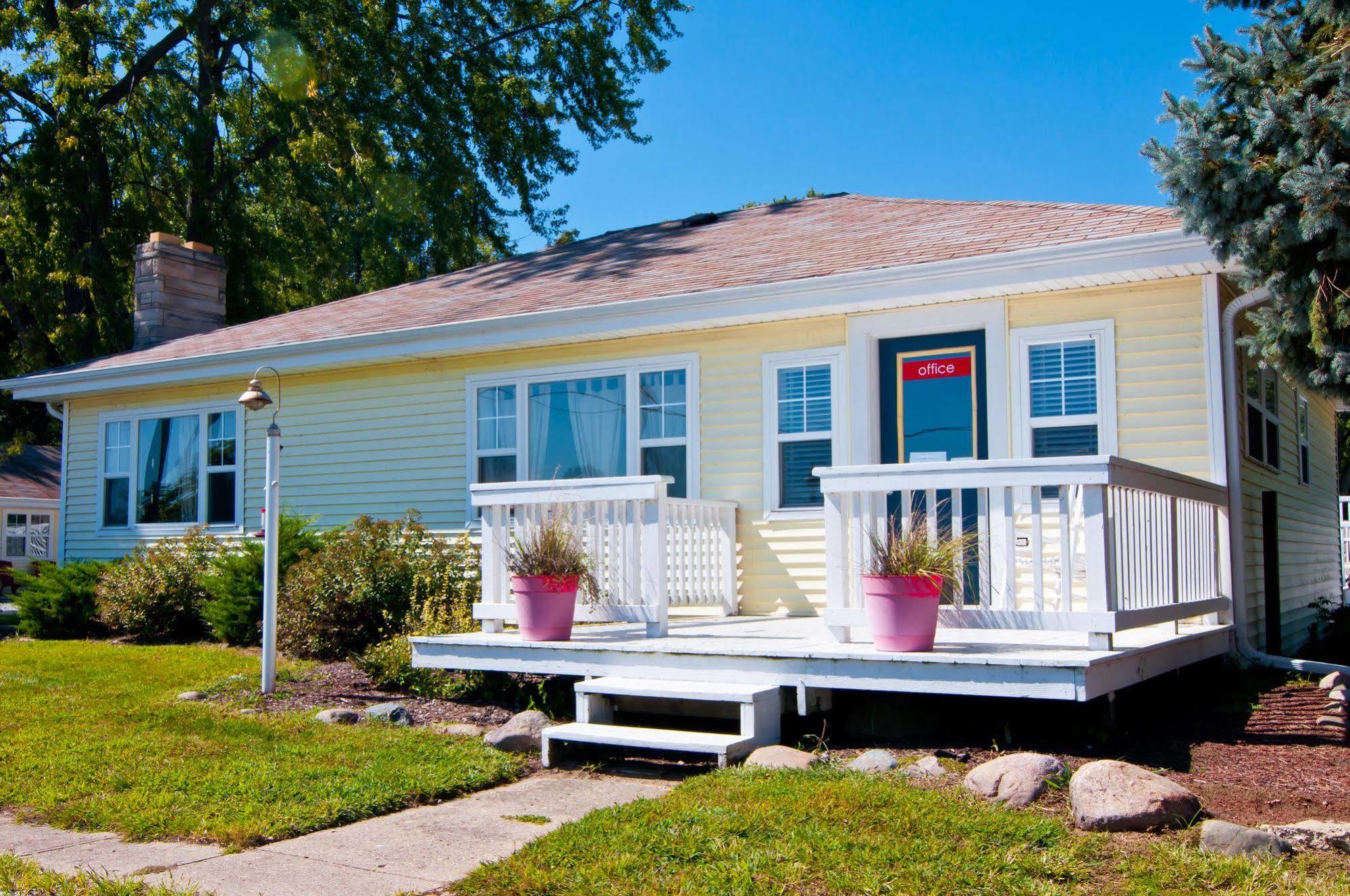 Blue Door Cottages Monticello Exterior photo